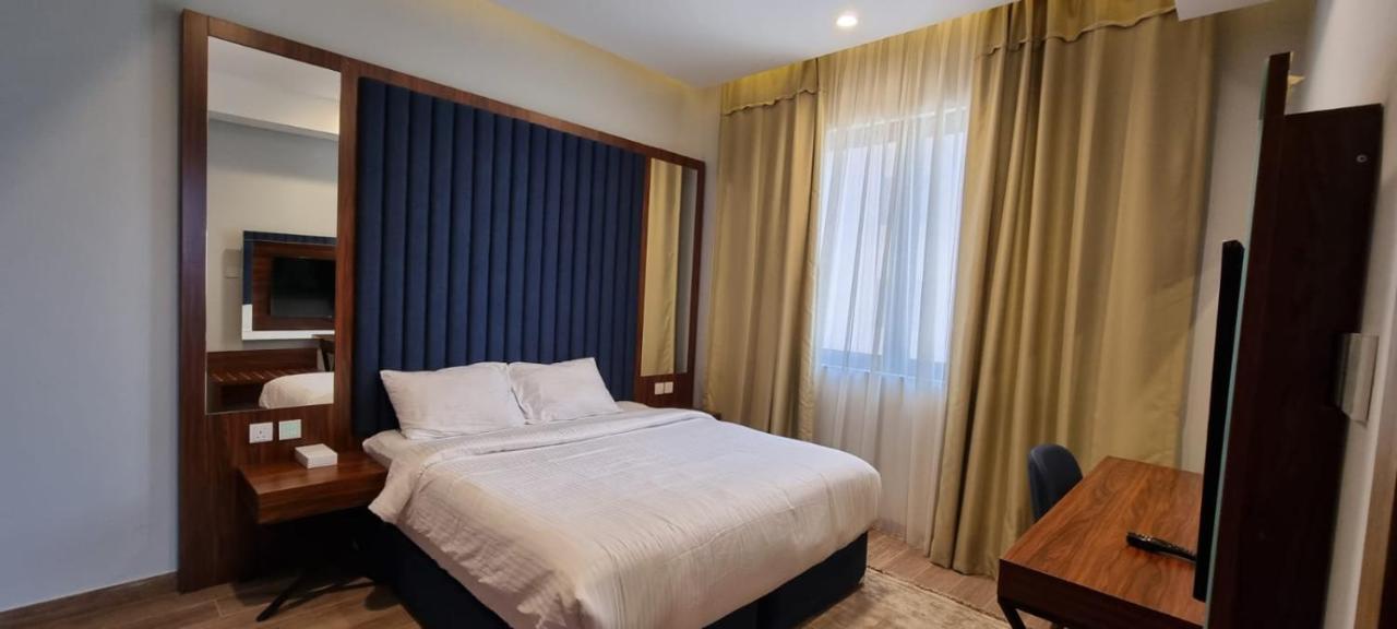 Seino Suites Manama Ngoại thất bức ảnh